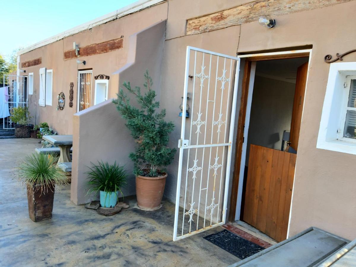 Carmel Villa B&B Or Self-Catering Calvinia 외부 사진