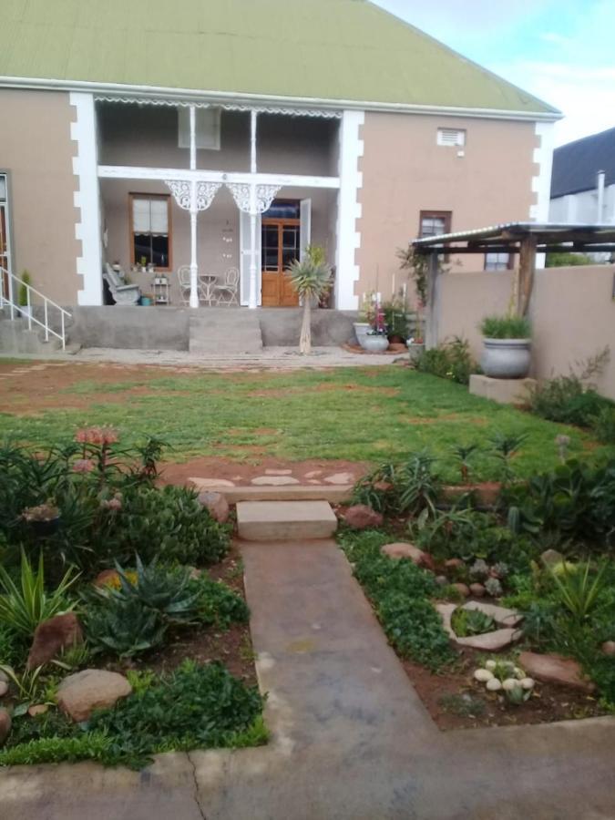 Carmel Villa B&B Or Self-Catering Calvinia 외부 사진